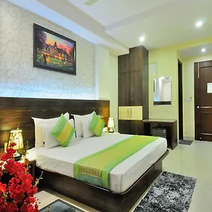 Hotel Sky Rich International - 05 Mins From Karol Bagh Metro Station