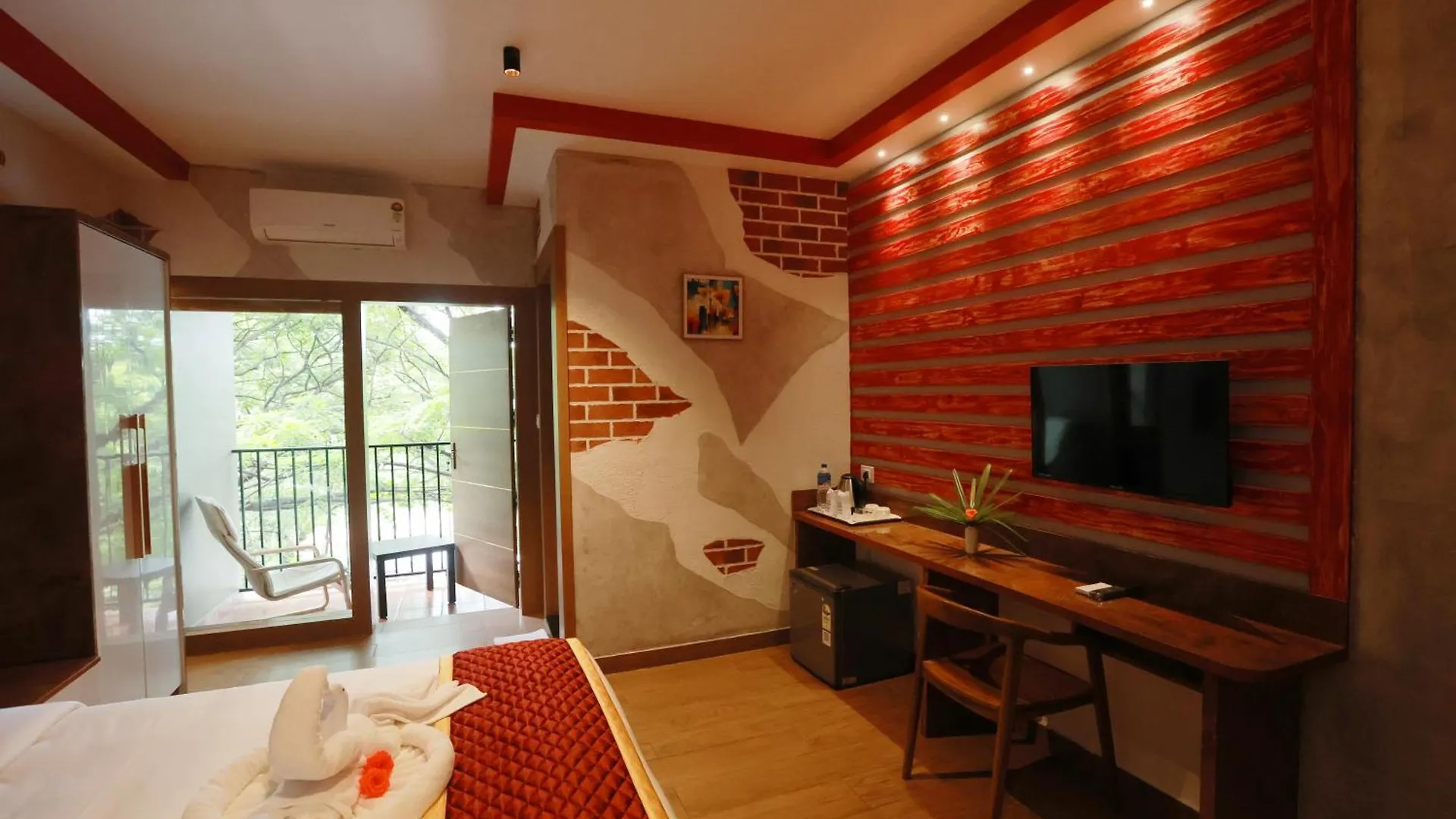 Cmk Habitat Centre Otel Kochi