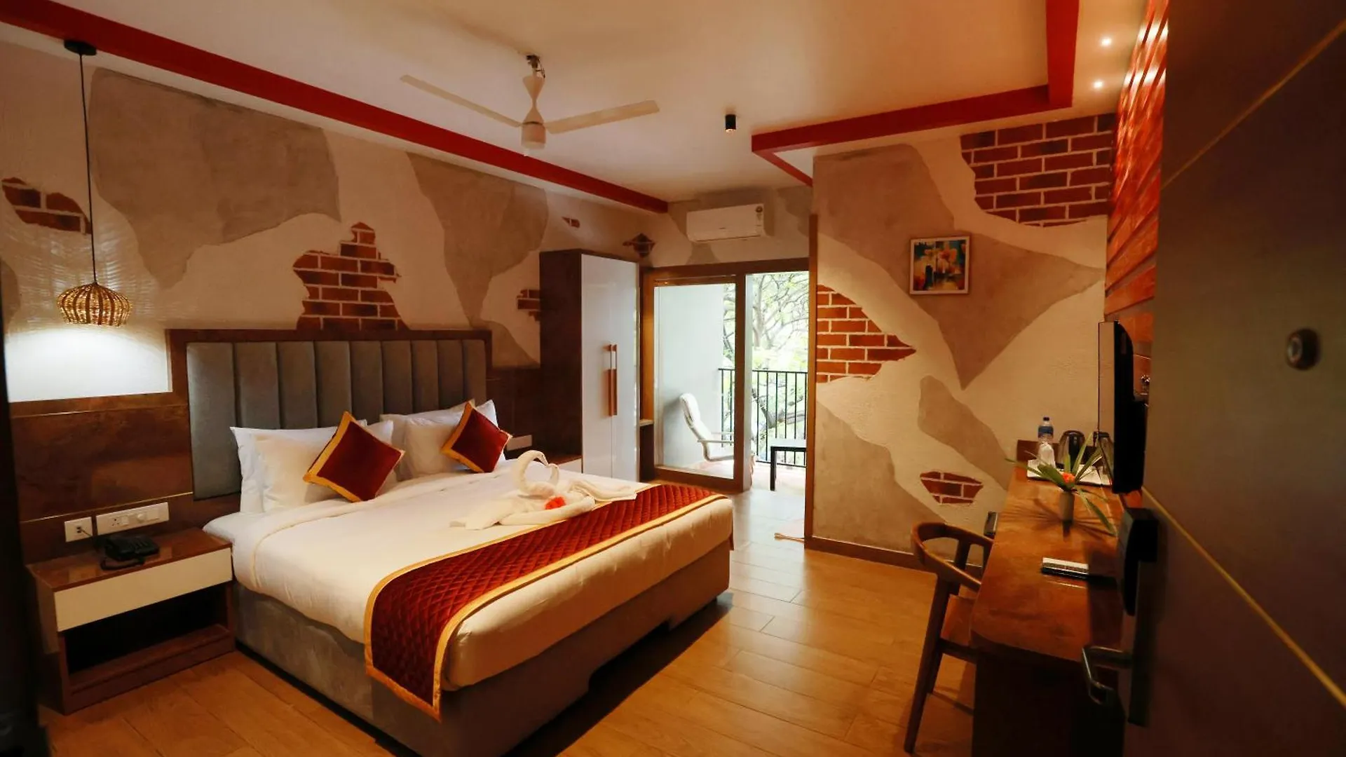 Cmk Habitat Centre Otel Kochi